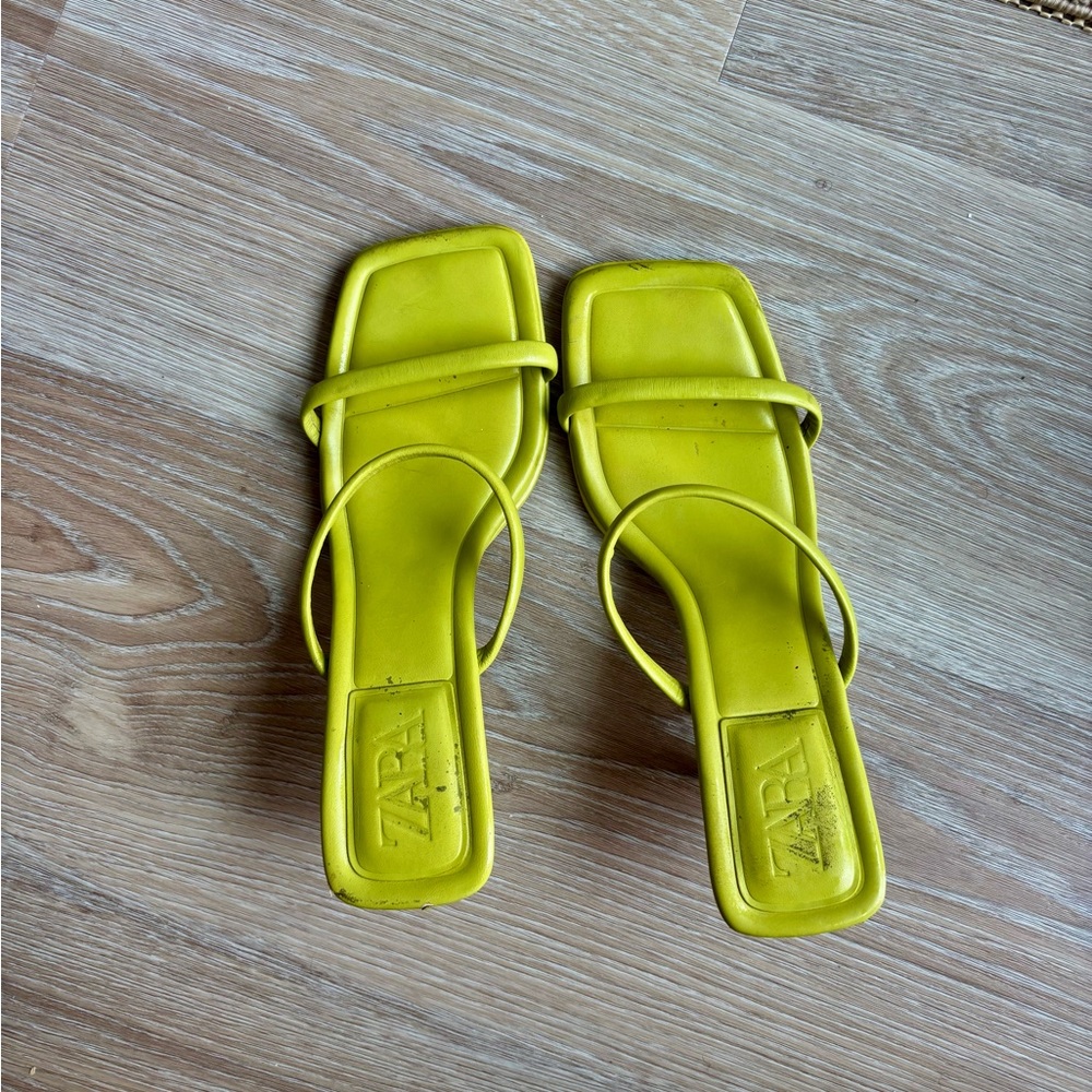 ZARA lime green kitten heels